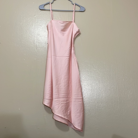 🌸 Clearance! 🌸 Forever21 Light Pink Satin Slip Dress Size M - Picture 2 of 10